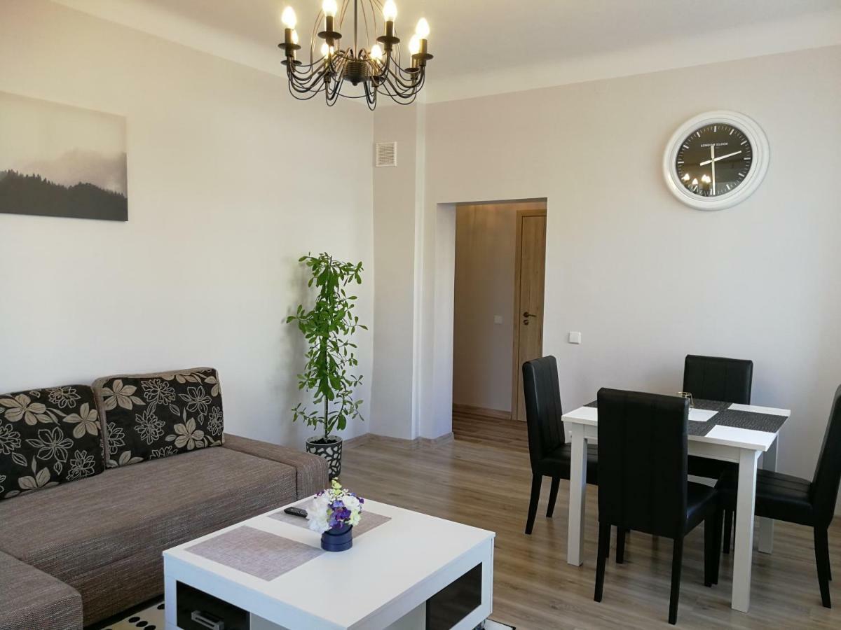 Siauliai Central Spot Apartment Ngoại thất bức ảnh